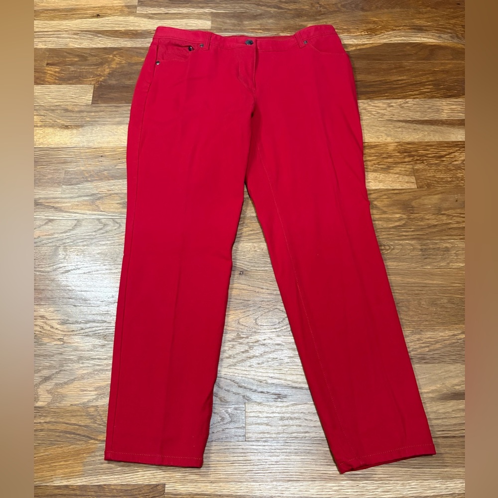 CHICOS 2.0 red so slimming jeans.